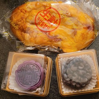 Sheng Kee Bakery - What I got: bacon bun/roll, Mulberry Mooncake, and a Taoshan Lava Chocolate Mooncake. - Bakeries Near Me - Cupertino, California Sheng Kee Bakery - What I got: bacon bun/roll, Mulberry Mooncake, and a Taoshan Lava Chocolate Mooncake. - Bakeries Near Me - Cupertino, California