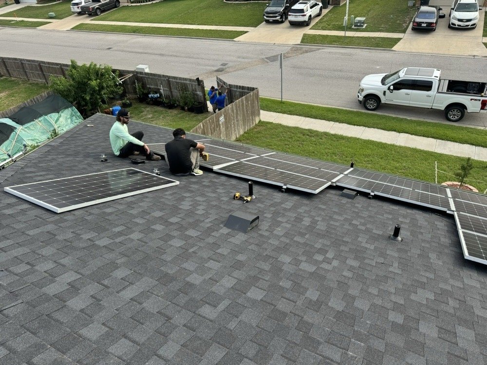 Slide of Elite Construction & Solar