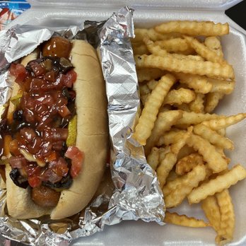 That's My Dog - Vegan hot dog with French fries - Hot Dogs Near Me - Katy, Texas That's My Dog - Vegan hot dog with French fries - Hot Dogs Near Me - Katy, Texas