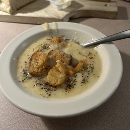 Fish chowder soup with homemade croutons Fish chowder soup with homemade croutons