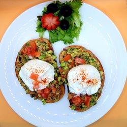 Slice Of The 6ix - Weekend Breakfast Menu: Avocado Toast