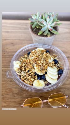 The Hive Superfood Eats & Organic Cafe - Santa Monica by null