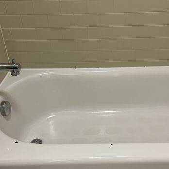 Staybridge Suites Tomball - Spring Area - Chipped tub - Hotels Near Me - Tomball, Texas