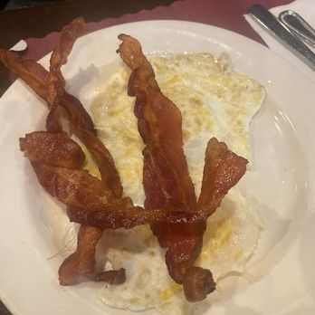 Stony Point Pancake Factory - Fried egg w/Bacon - Breakfast & Brunch Near Me - Stony Point, New York Stony Point Pancake Factory - Fried egg w/Bacon - Breakfast & Brunch Near Me - Stony Point, New York