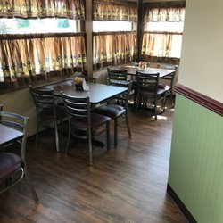 Romeo's Italian Submarines - "Newly Renovated" Dining Area