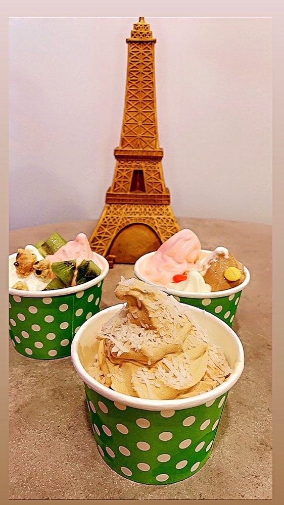 OODLES FROZEN YOGURT Updated October 2024 96 Photos & 184 Reviews