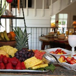 Chelsea Garden Inn - Breakfast starts with fresh fruit of the season, yogurt, juices, pastries and a hearty entree follow.