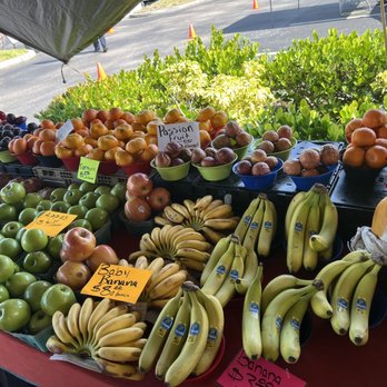 Pine Ridge Road Farmers Market - a variety of fruits and vegetables - Farmers Market Near Me - Naples, Florida Pine Ridge Road Farmers Market - a variety of fruits and vegetables - Farmers Market Near Me - Naples, Florida