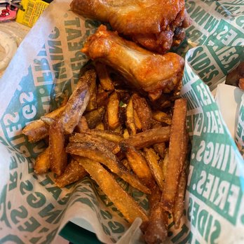 Wingstop - Chicken Wings Near Me - Rosemead, California