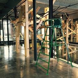 La Plaine Image - Ambiance industrielle et bon enfant.