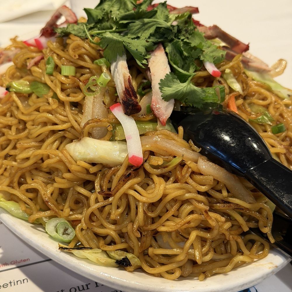 Side Street Inn - Yakisoba - Hawaiian Near Me - Honolulu, Hawaii Side Street Inn - Yakisoba - Hawaiian Near Me - Honolulu, Hawaii