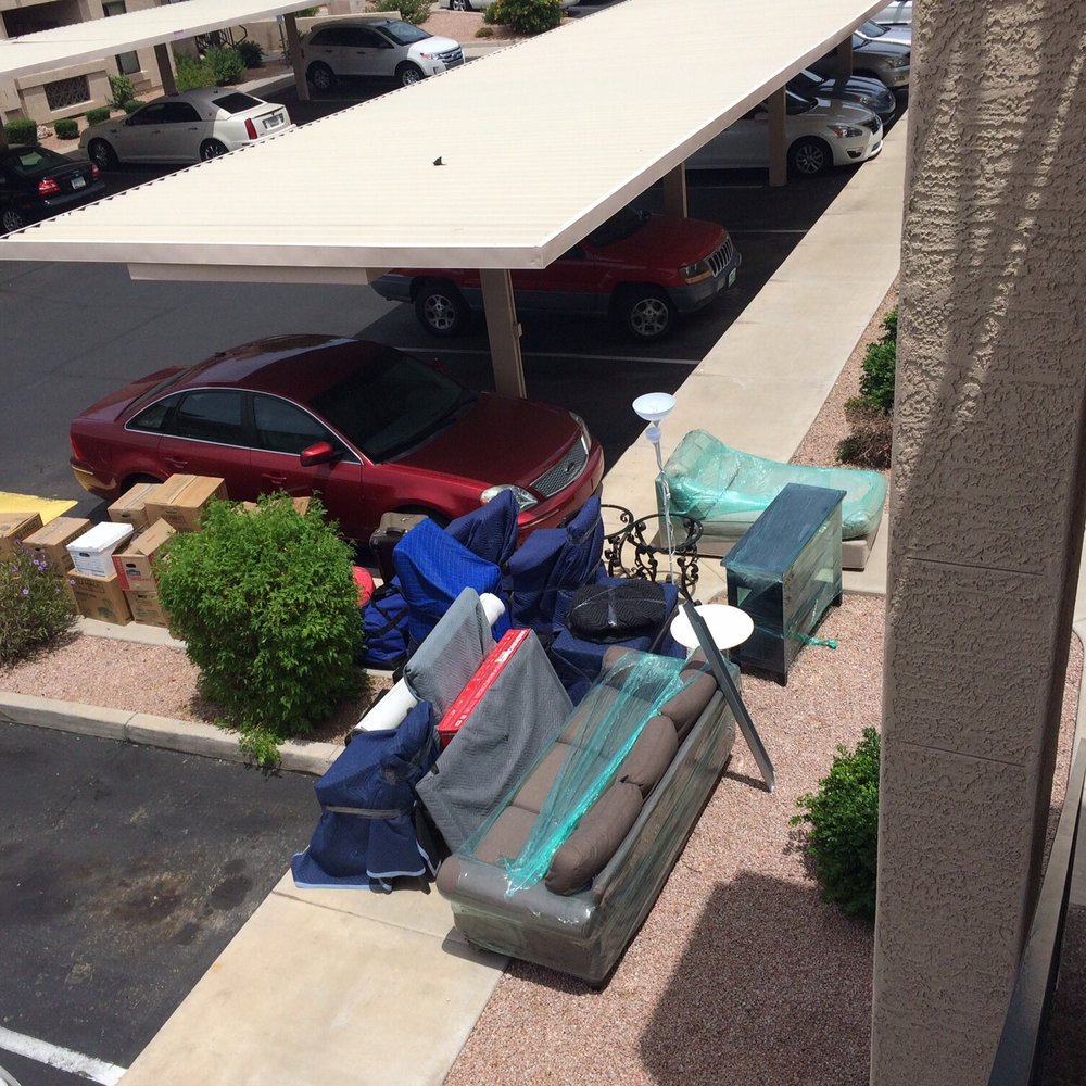 Dose Moving and Storage - They moved everything to the curb initially. Then brought the truck around and loaded it. Everything was secure inside. - Movers Near Me - Phoenix, Arizona Dose Moving and Storage - They moved everything to the curb initially. Then brought the truck around and loaded it. Everything was secure inside. - Movers Near Me - Phoenix, Arizona