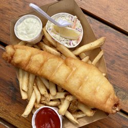 Red's Seaside Grill - Cod and chips
