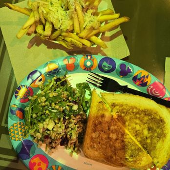 ABC Commissary - Buffalo chicken grilled cheese, arugula farro salad, & truffle fries - New American Near Me - Orlando, Florida ABC Commissary - Buffalo chicken grilled cheese, arugula farro salad, & truffle fries - New American Near Me - Orlando, Florida