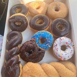 Super Donuts Cypress