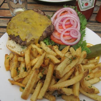 Mountain Home Inn - Burger and fries - Bed & Breakfast Near Me - Mill Valley, California Mountain Home Inn - Burger and fries - Bed & Breakfast Near Me - Mill Valley, California