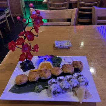 Aji Sushi - Dtnamte Volcano roll Mushroom Tempura Roll with Cream Cheese - Sushi Bars Near Me - Owings Mills, Maryland Aji Sushi - Dtnamte Volcano roll Mushroom Tempura Roll with Cream Cheese - Sushi Bars Near Me - Owings Mills, Maryland