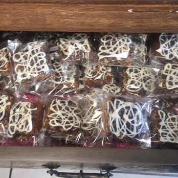 J Edwards Fine Chocolate - Turtle brownies - Bakeries Near Me - Kokomo, Indiana J Edwards Fine Chocolate - Turtle brownies - Bakeries Near Me - Kokomo, Indiana