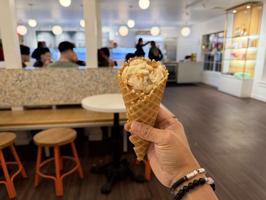 Jeni's Splendid Ice Creams by null