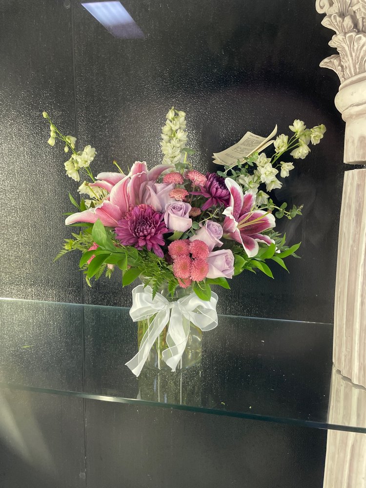 LES AMIS Updated October 2024 12 Photos 2815 Johnston St