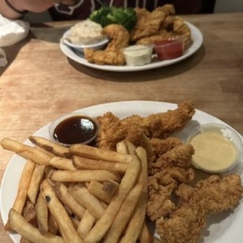 Cheddar's Scratch Kitchen - Chicken Tenders and Fries - Comfort Food Near Me - Brandywine, Maryland
