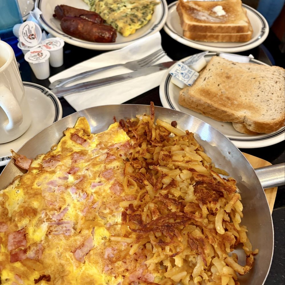 Waverly Diner - Omelettes, hash browns, rye toast - Diners Near Me - New York, New York Waverly Diner - Omelettes, hash browns, rye toast - Diners Near Me - New York, New York