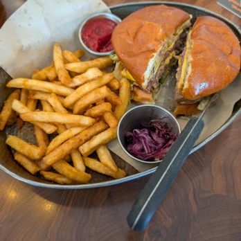 Divided Sky Tavern - American Near Me - Fair Oaks, California
