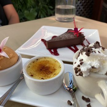 Robins Restaurant - dessert sampler - New American Near Me - Cambria, California Robins Restaurant - dessert sampler - New American Near Me - Cambria, California