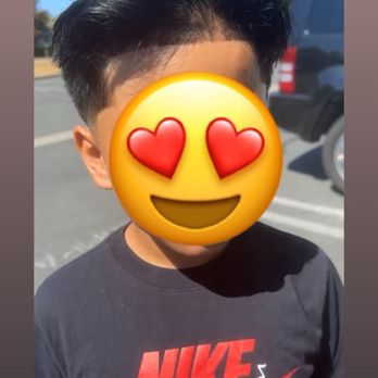 Razor Sharp Kutz Barber Lounge 2.0 - Barbers Near Me - Elk Grove, California Razor Sharp Kutz Barber Lounge 2.0 - Barbers Near Me - Elk Grove, California