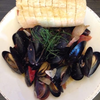 Coalition Restaurant - Mussels - Cocktail Bars Near Me - Excelsior, Minnesota Coalition Restaurant - Mussels - Cocktail Bars Near Me - Excelsior, Minnesota