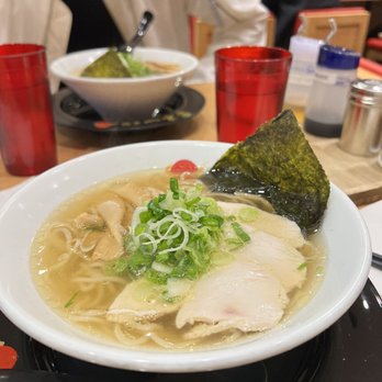 Ikkousha Chicken Ramen - Shoyu ramen - Ramen Near Me - Toronto, Ontario Ikkousha Chicken Ramen - Shoyu ramen - Ramen Near Me - Toronto, Ontario