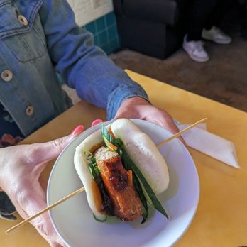 Dashi - Bun - Food Trucks Near Me - North Charleston, South Carolina
