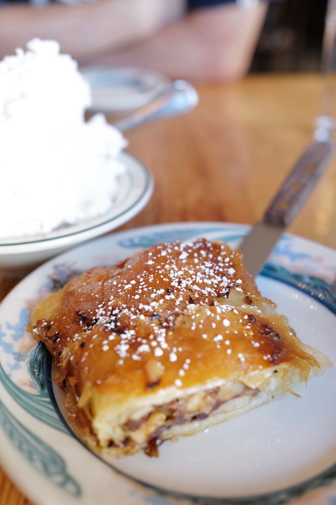 PETER LUGER BROOKLYN HOURS visual data 2