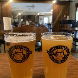 Lake Superior Smokehouse Brewpub
