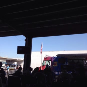 Ken Porter Auctions - The seating area waiting for bidding to start - Car Auctions Near Me - Jurupa Valley, California