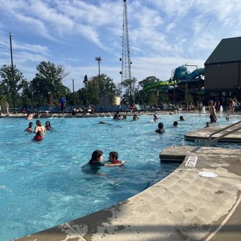 Great Wolf Lodge - Outdoor pool - Water Parks Near Me - Perryville, Maryland