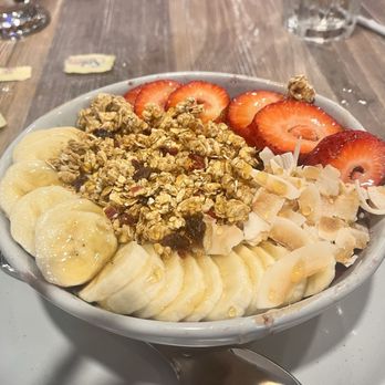 Luka Restaurant - Great açaí bowl! - Latin American Near Me - Plantation, Florida Luka Restaurant - Great açaí bowl! - Latin American Near Me - Plantation, Florida