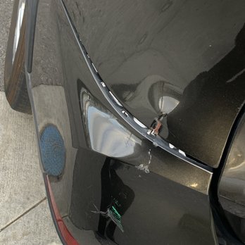 Car World - Rear end damage - Commercial Truck Dealers Near Me - Hawthorne, California Car World - Rear end damage - Commercial Truck Dealers Near Me - Hawthorne, California