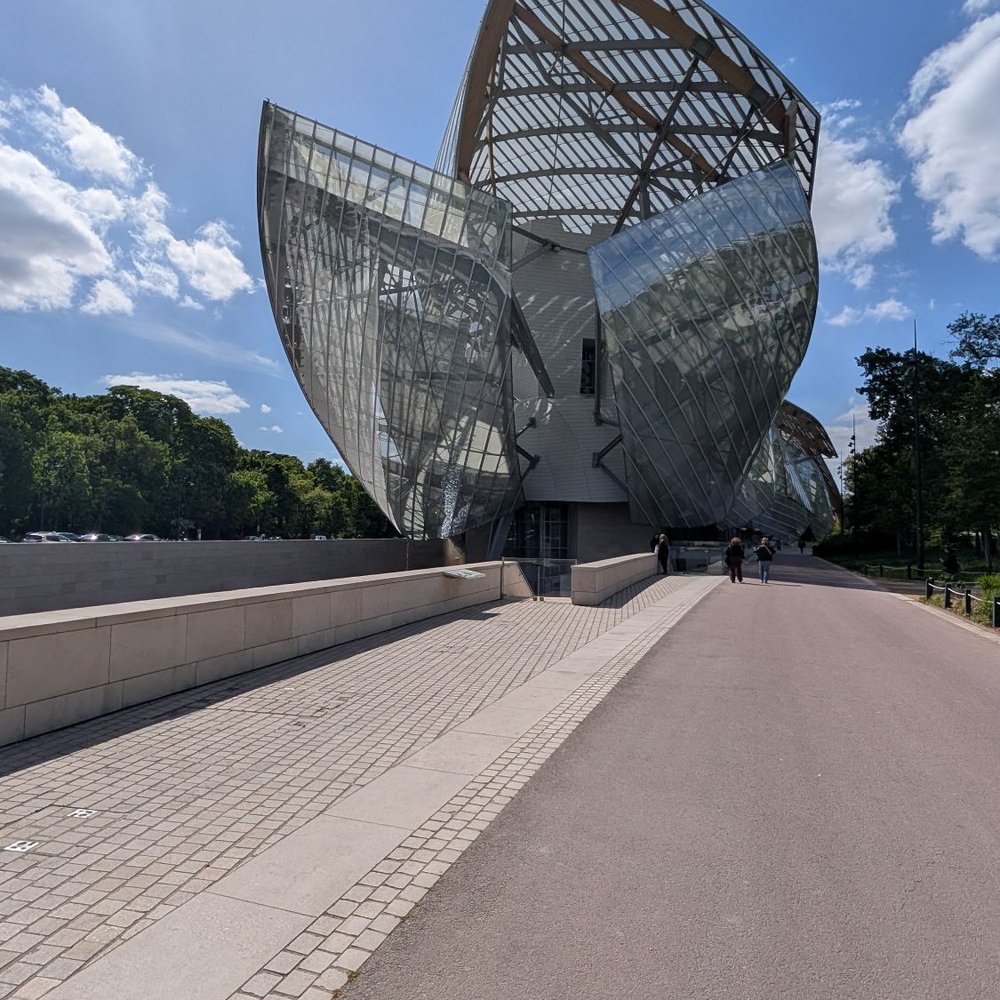 Fondation Louis Vuitton - Art Galleries Near Me - Paris, 75
