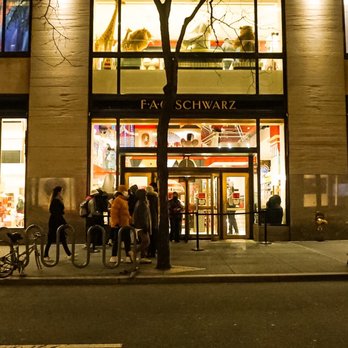 FAO Schwarz - Exterior - Toy Stores Near Me - New York, New York
