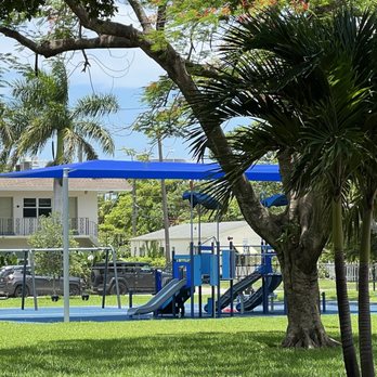 Poinciana Park - Covered playground - Dog Parks Near Me - Hollywood, Florida Poinciana Park - Covered playground - Dog Parks Near Me - Hollywood, Florida