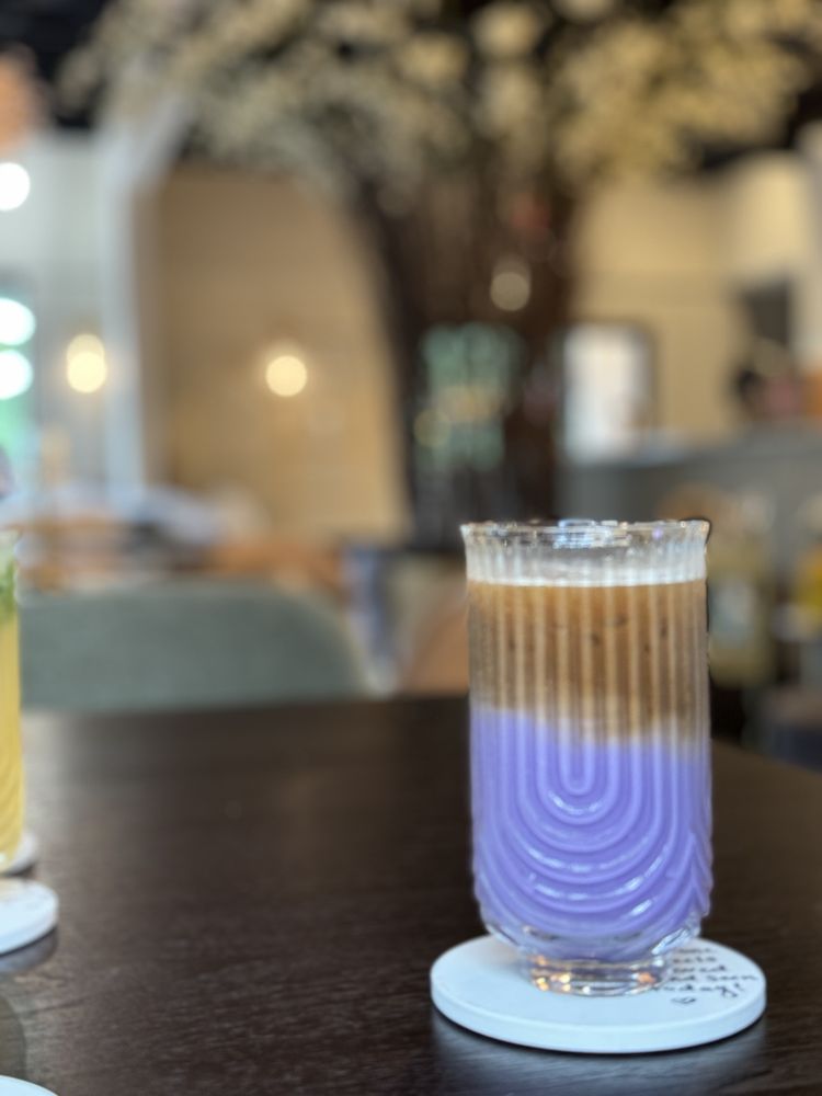 Cafe At Central Park of Lisle