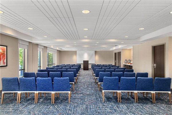Hilton Garden Inn Burlington Downtown by null