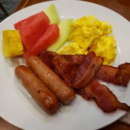 Breakfast buffet with a friendly welcome. Breakfast buffet with a friendly welcome.