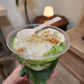 Offbeat Coffee - Banana pudding matcha. My nails matched too! - Coffee & Tea Near Me - Sacramento, California