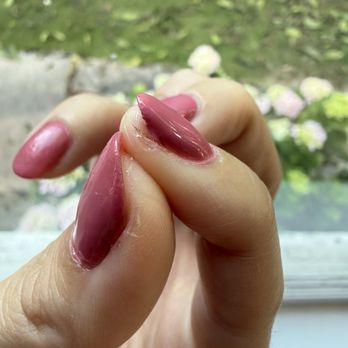 Onyx Nail Lounge - Cut me while filing my pinky nail and paid it no mind even though I complained, she continued to put alcohol and remover on the cut - Nail Salons Near Me - Whittier, California Onyx Nail Lounge - Cut me while filing my pinky nail and paid it no mind even though I complained, she continued to put alcohol and remover on the cut - Nail Salons Near Me - Whittier, California