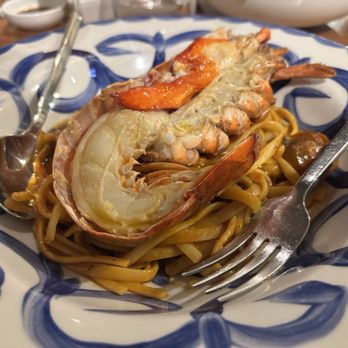Vino & - Lobster pasta - Wine Bars Near Me - Chicago, Illinois Vino & - Lobster pasta - Wine Bars Near Me - Chicago, Illinois