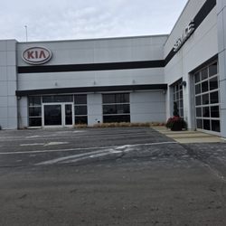 Taylor Kia of Toledo - 2019 kia niro at dealership