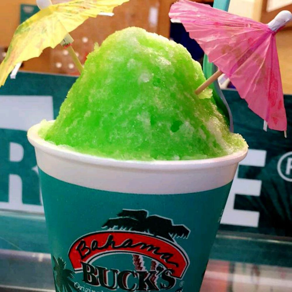 Green Apple shaved ice with umbrellas :) Green Apple shaved ice with umbrellas :)
