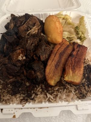 Lee's Caribbean Restaurant by null